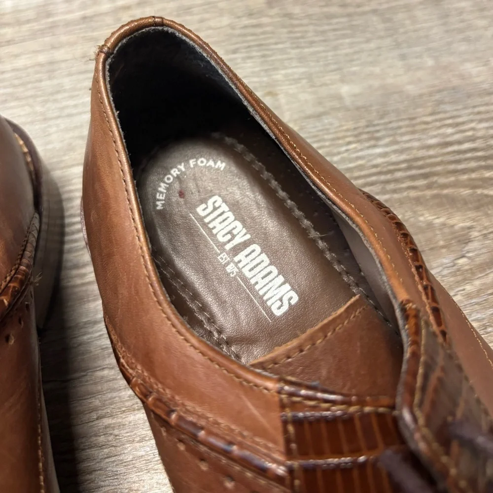 Stacy Adams Brown Leather Wing Tip Oxford